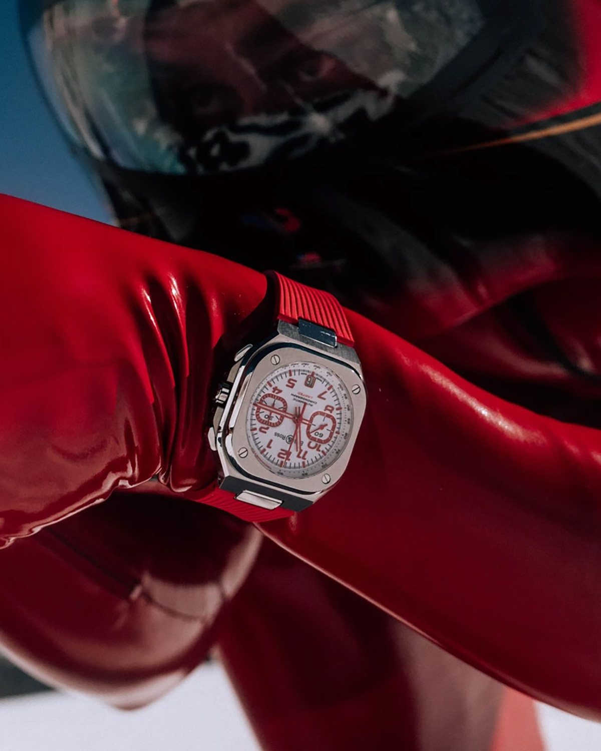 Bell & Ross BR-05 Chrono Snow Rocket Honors Simon Billy — Fashionography
