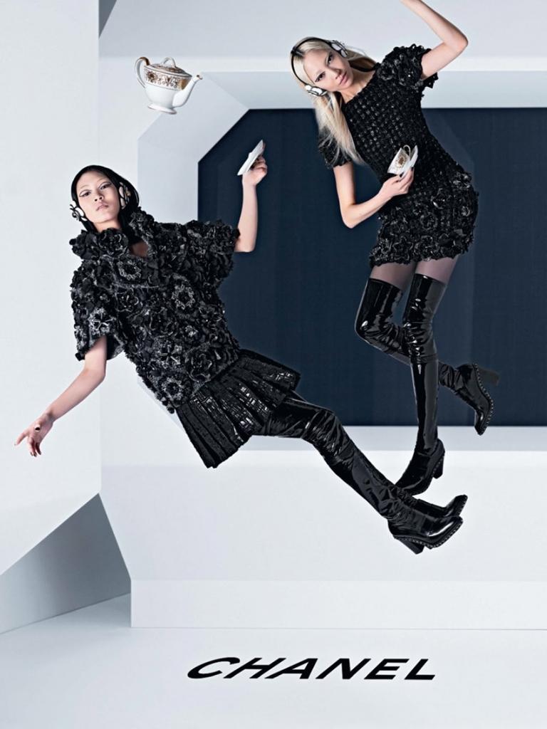 ashleigh-good-soo-joo-chiharu-okunugi-for-chanel-fall-winter-2013-2014-campaign-by-karl-lagerfeld-1