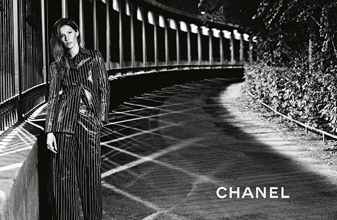 gisele-bundchen-karl-lgerfeld-chanel-2015-5