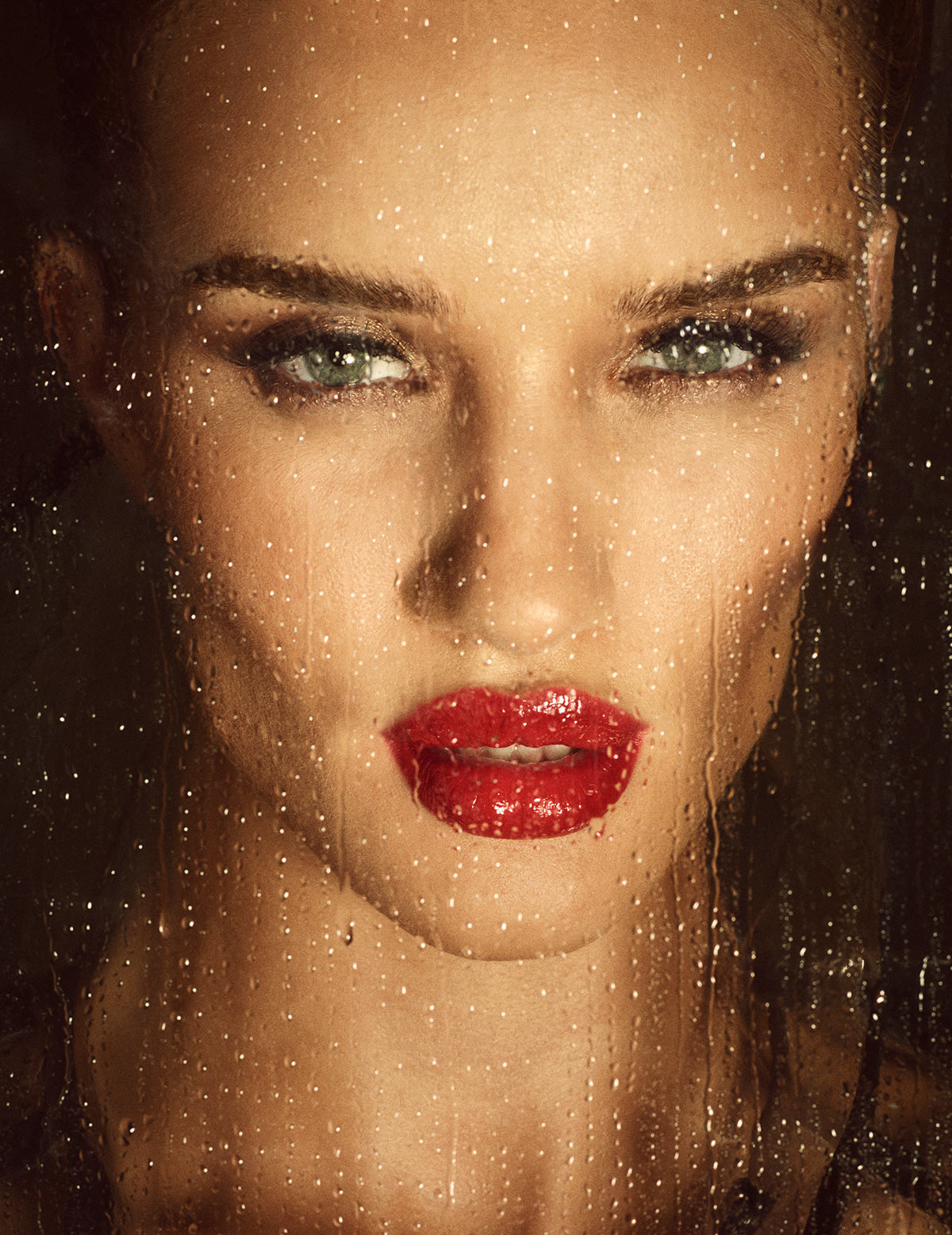 rosie-huntington-witheley-luigi-iango-lui-june-20150-7
