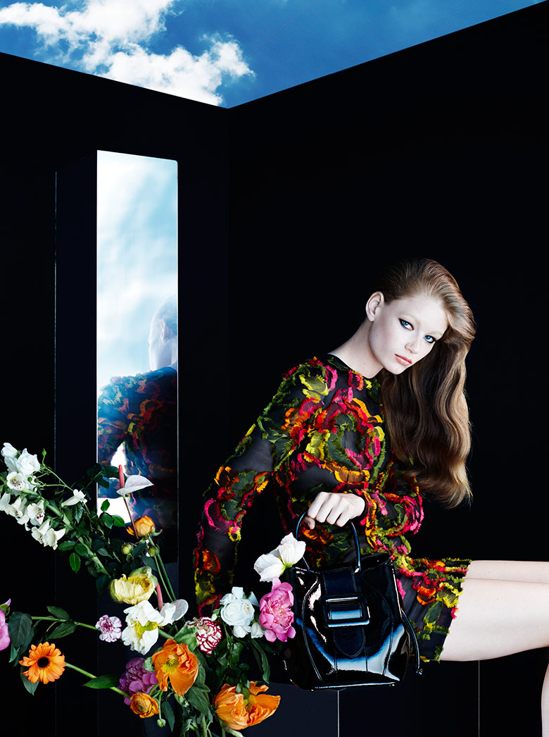 hollie-may-saker-blumarine-fw-2015-16-5