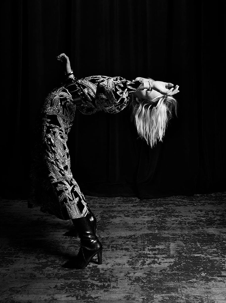 grace-hartzel-lili-sumner-saint-laurent-fall-winter-16-17-12