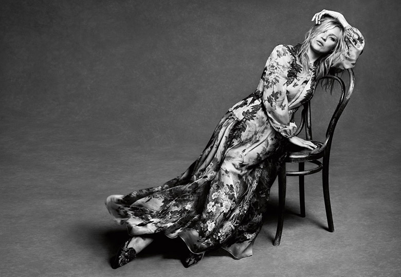 kate-moss-luigi-iango-alberta-ferretti-fall-winter-16-17-1