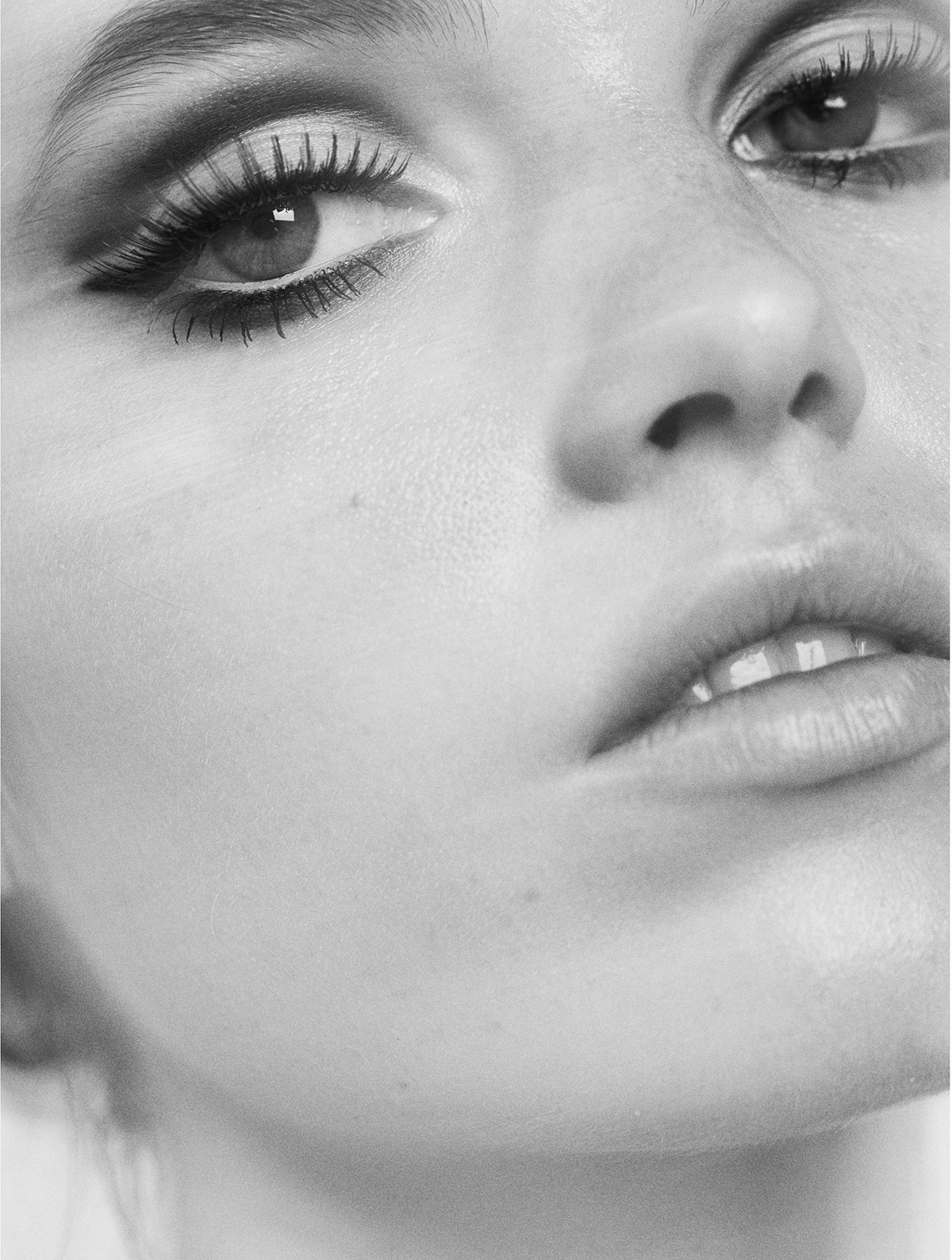 Lily-Stewart-Nicolas-Kantor-2