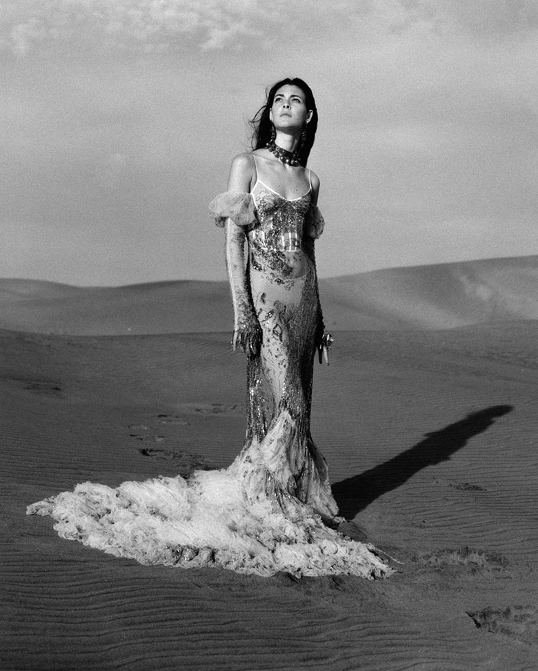 alexander-mcqueen-spring-summer-2017-5