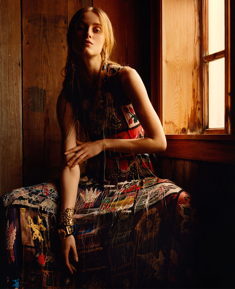 rianne-van-rompaey-jamie-hawkesworth-alexander-mcqueen-fw-1718-4