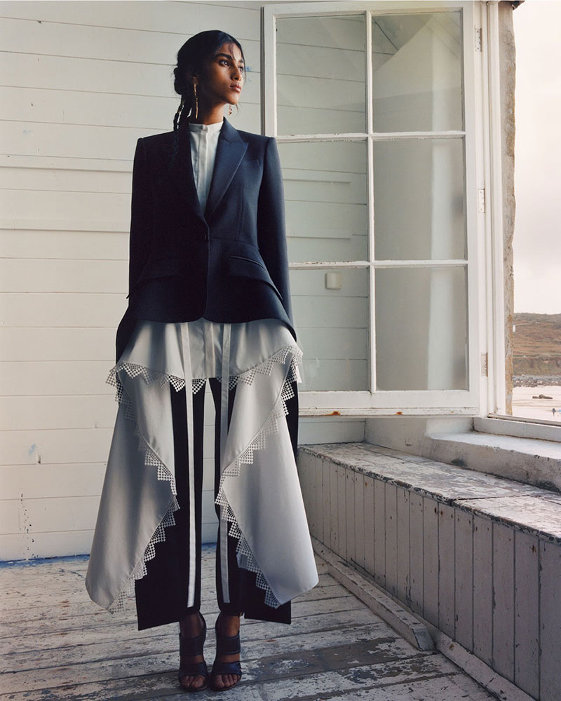 alexander-mcqueen-spring-summer-2020-campaign-7