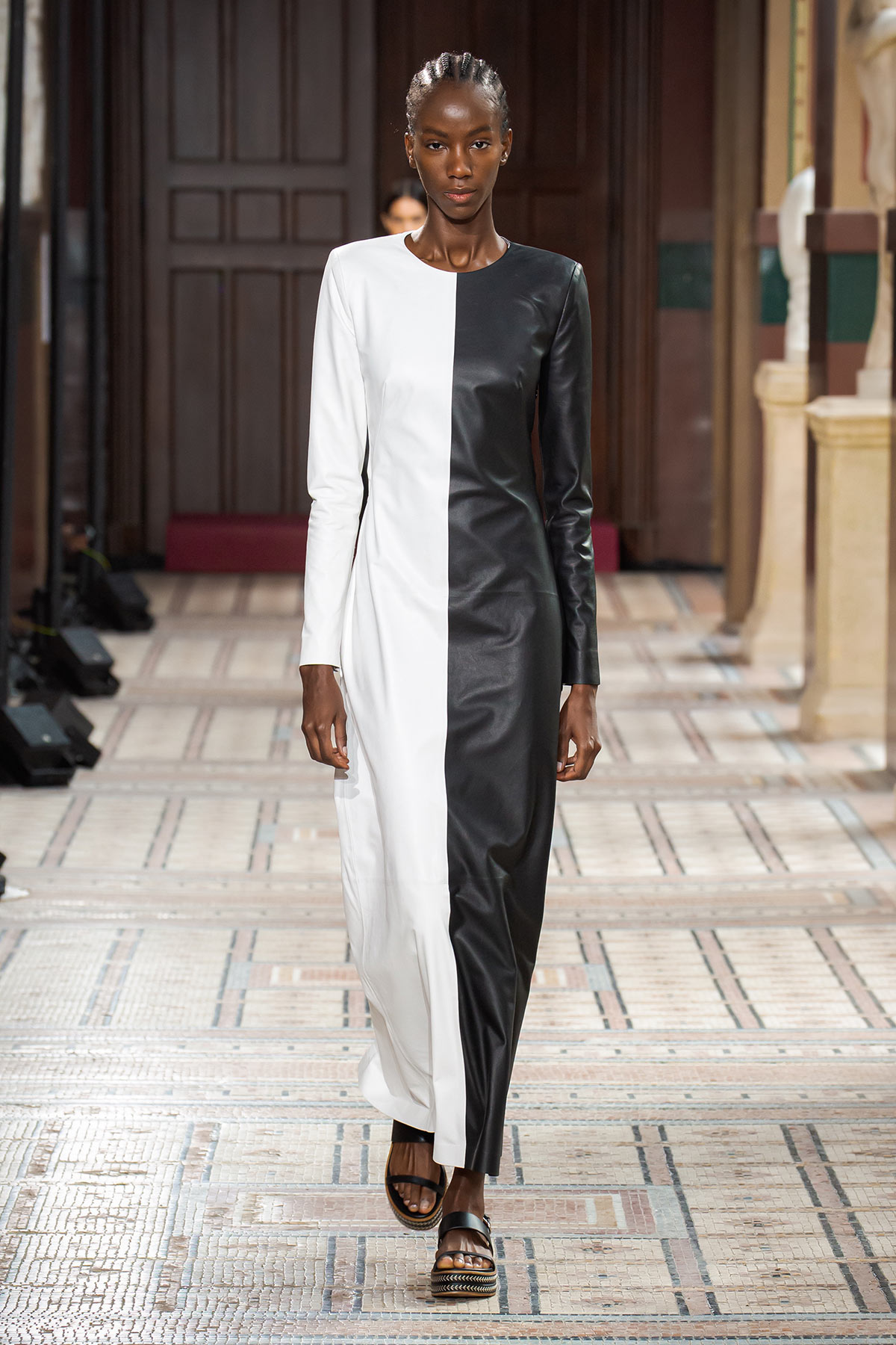 gabriela-hearst-spring-summer-2021-1