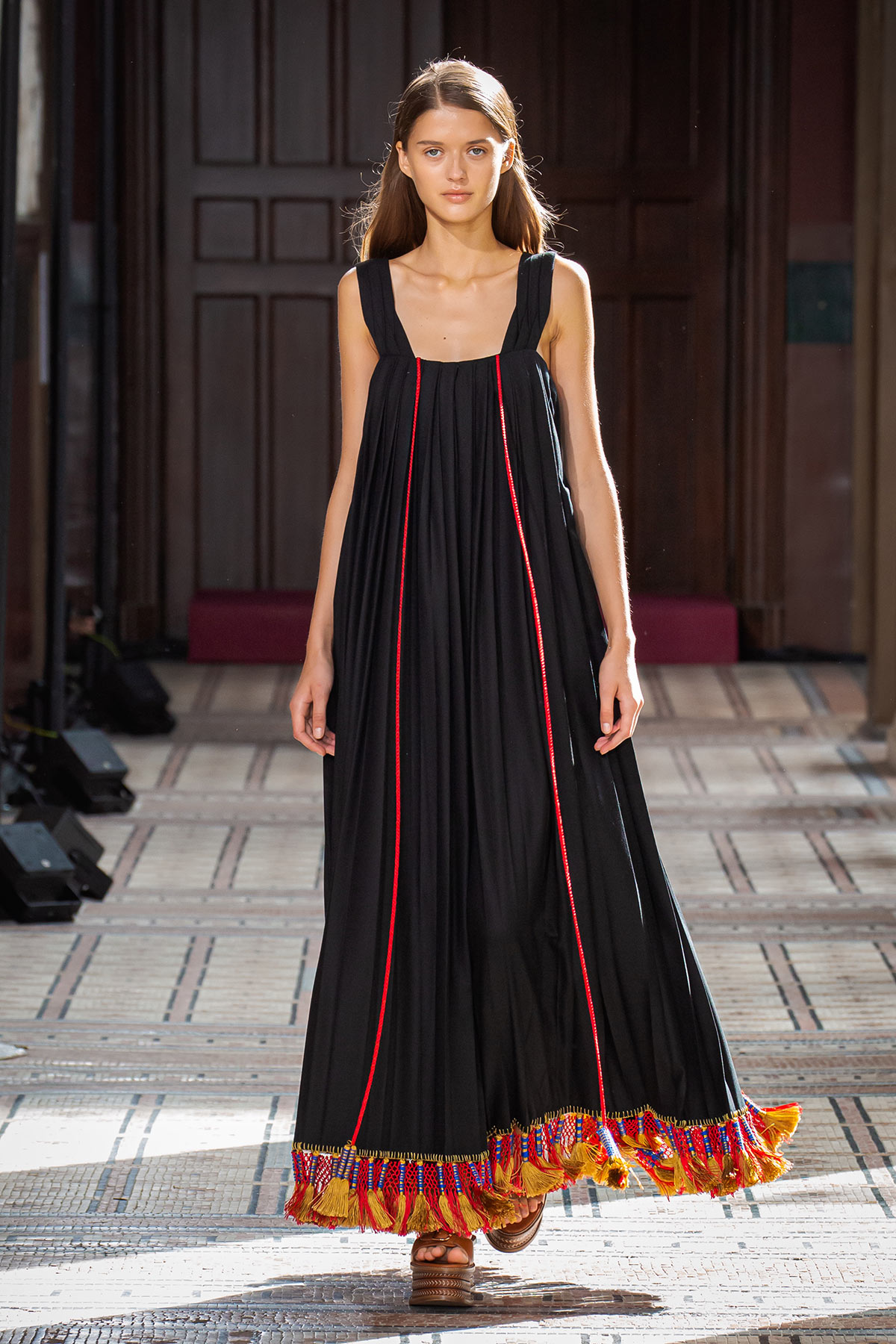 gabriela-hearst-spring-summer-2021-1