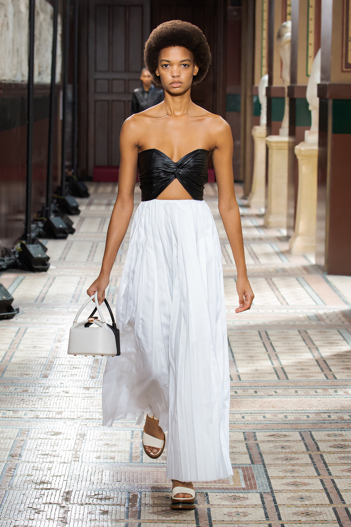 gabriela-hearst-spring-summer-2021-1