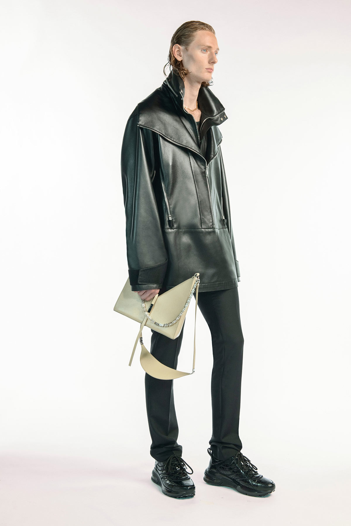 givenchy-spring-summer-2021-1