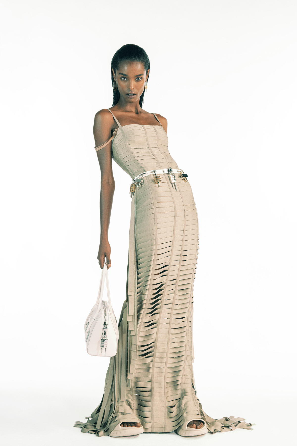 givenchy-spring-summer-2021-1