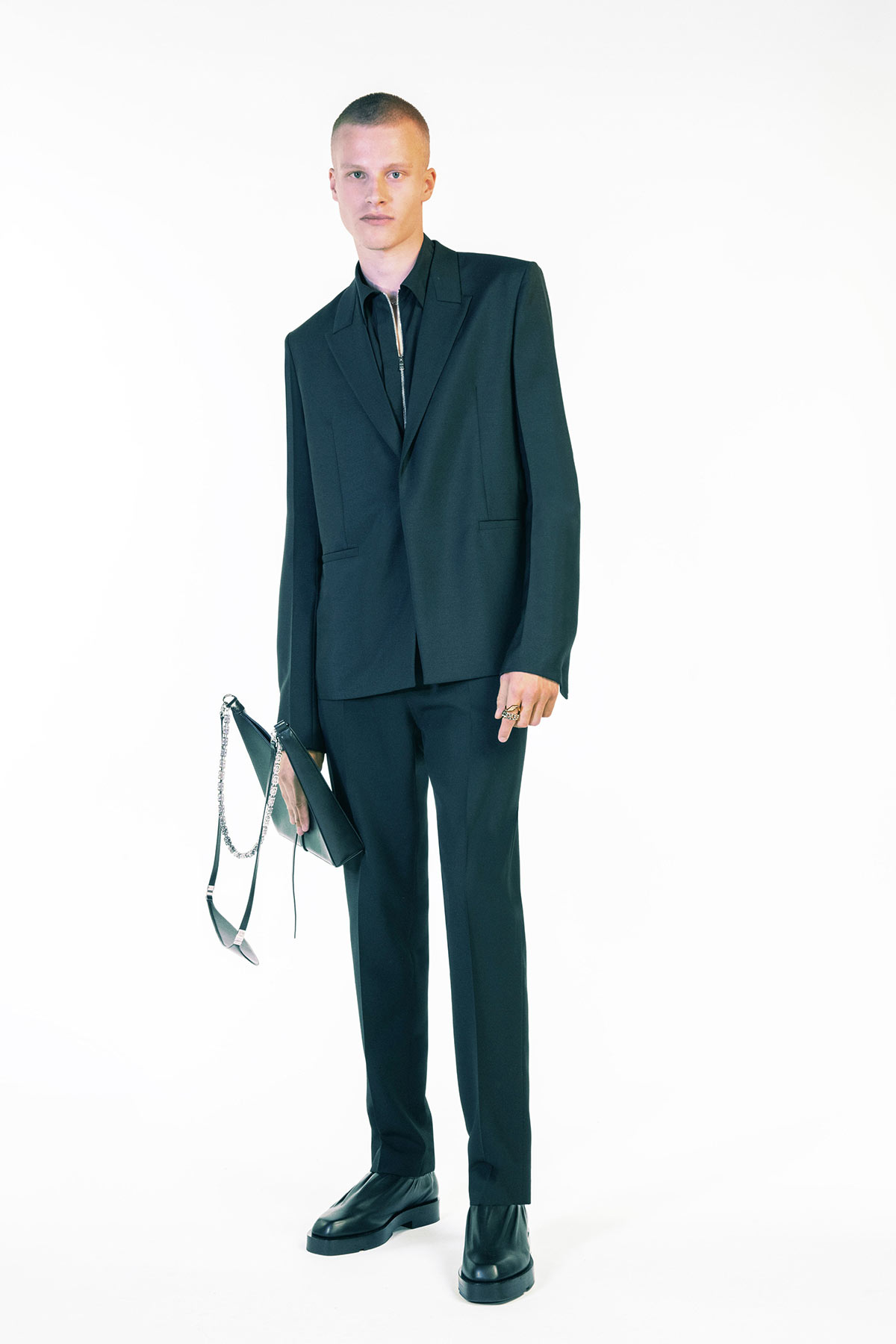 givenchy-spring-summer-2021-1