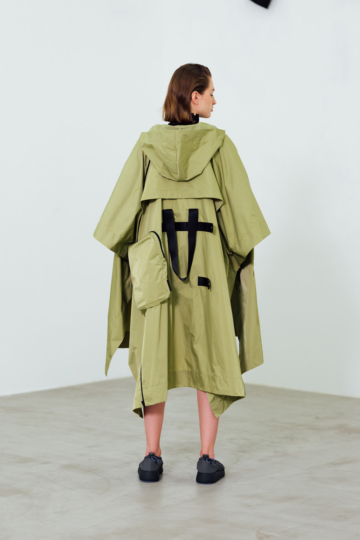 issey-miyake-spring-summer-2021-1