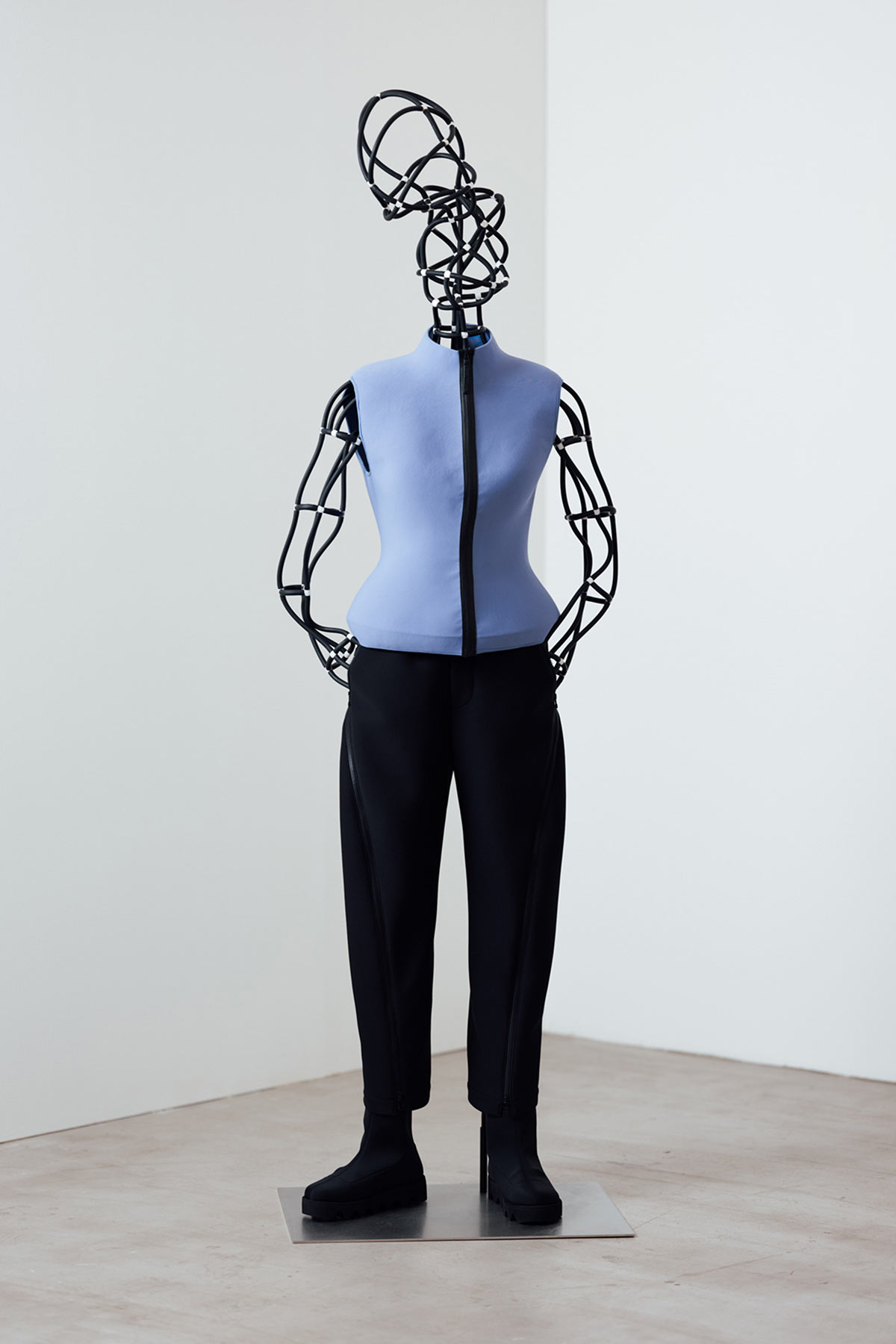 issey-miyake-spring-summer-2021-1