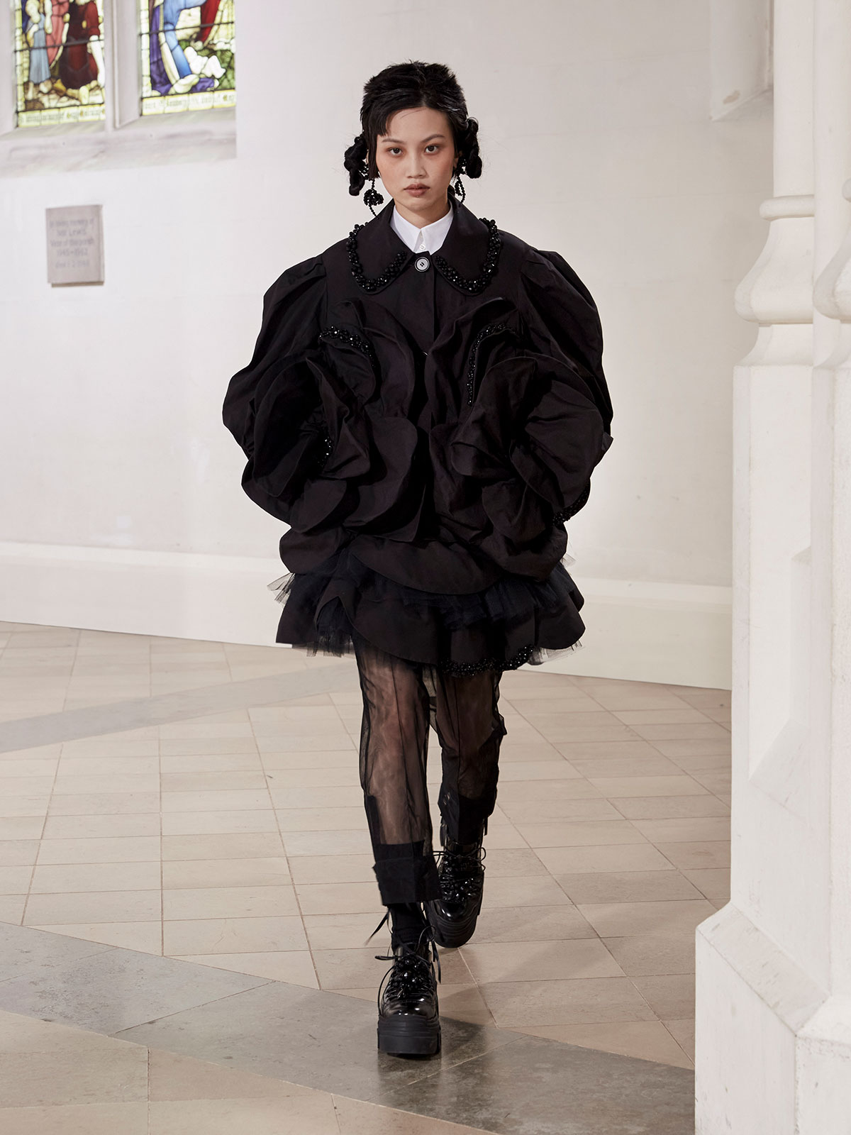 simone-rocha-fall-winter-2021-1