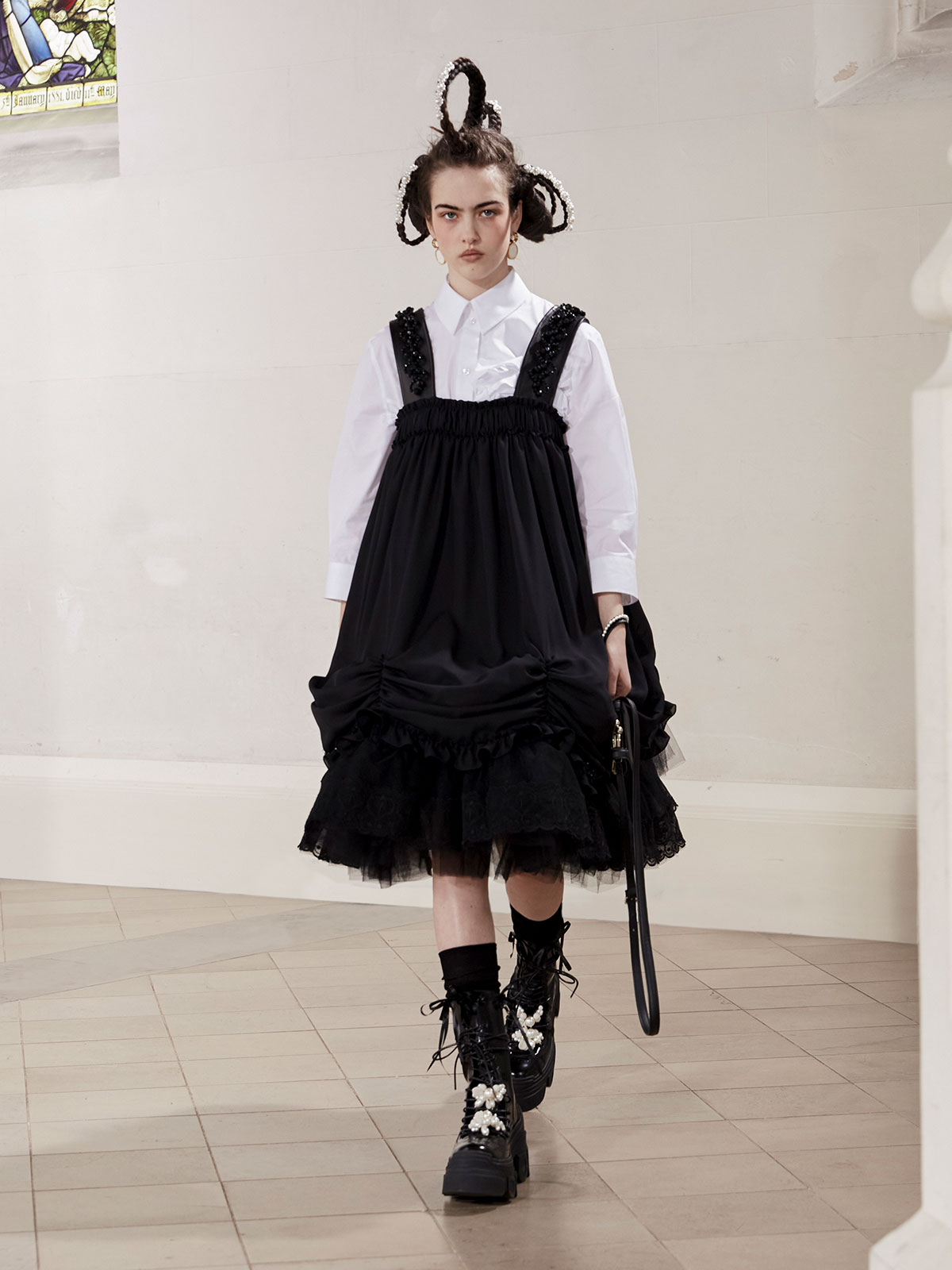simone-rocha-fall-winter-2021-1