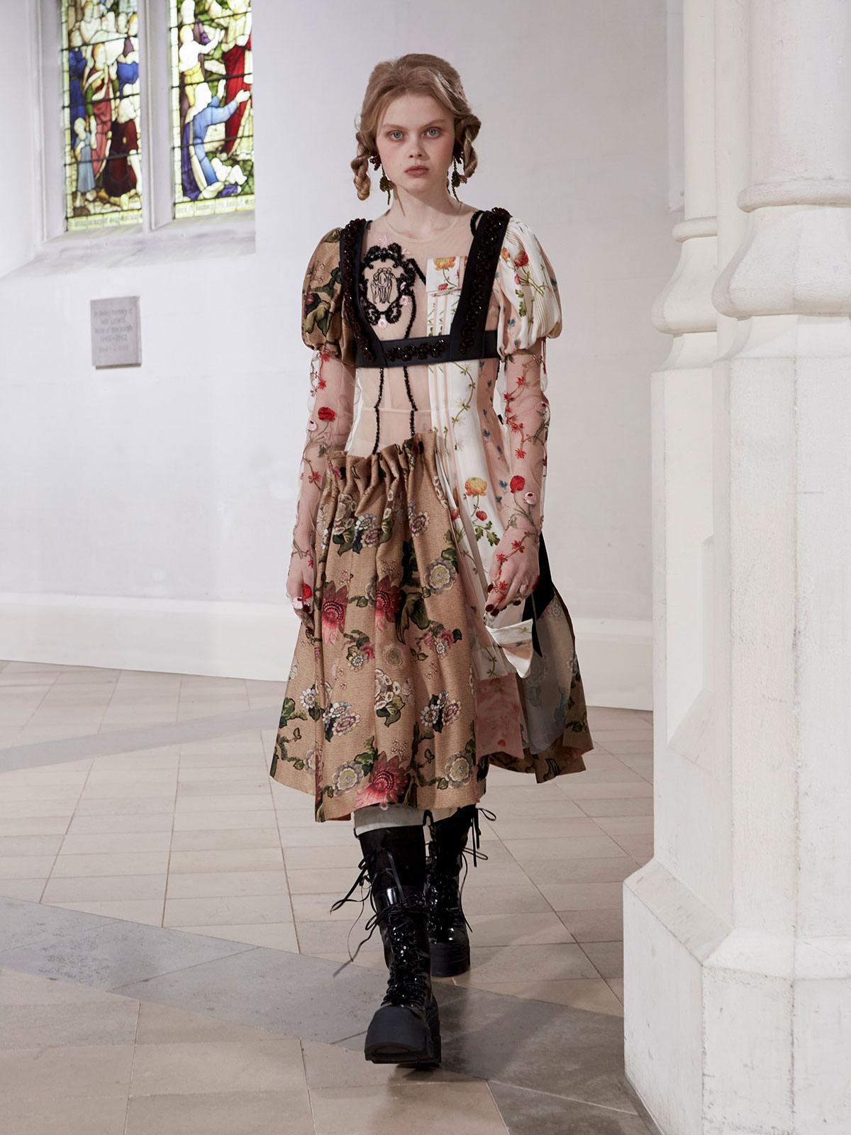 simone-rocha-fall-winter-2021-1