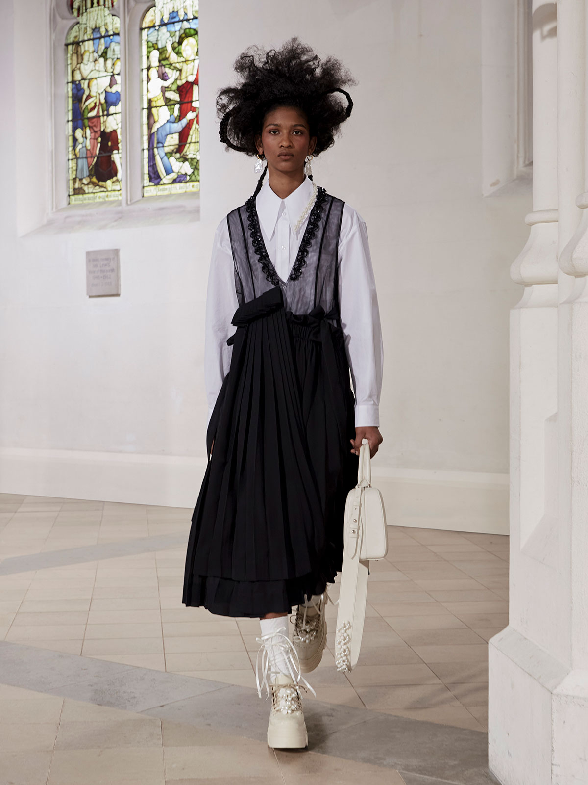 simone-rocha-fall-winter-2021-1