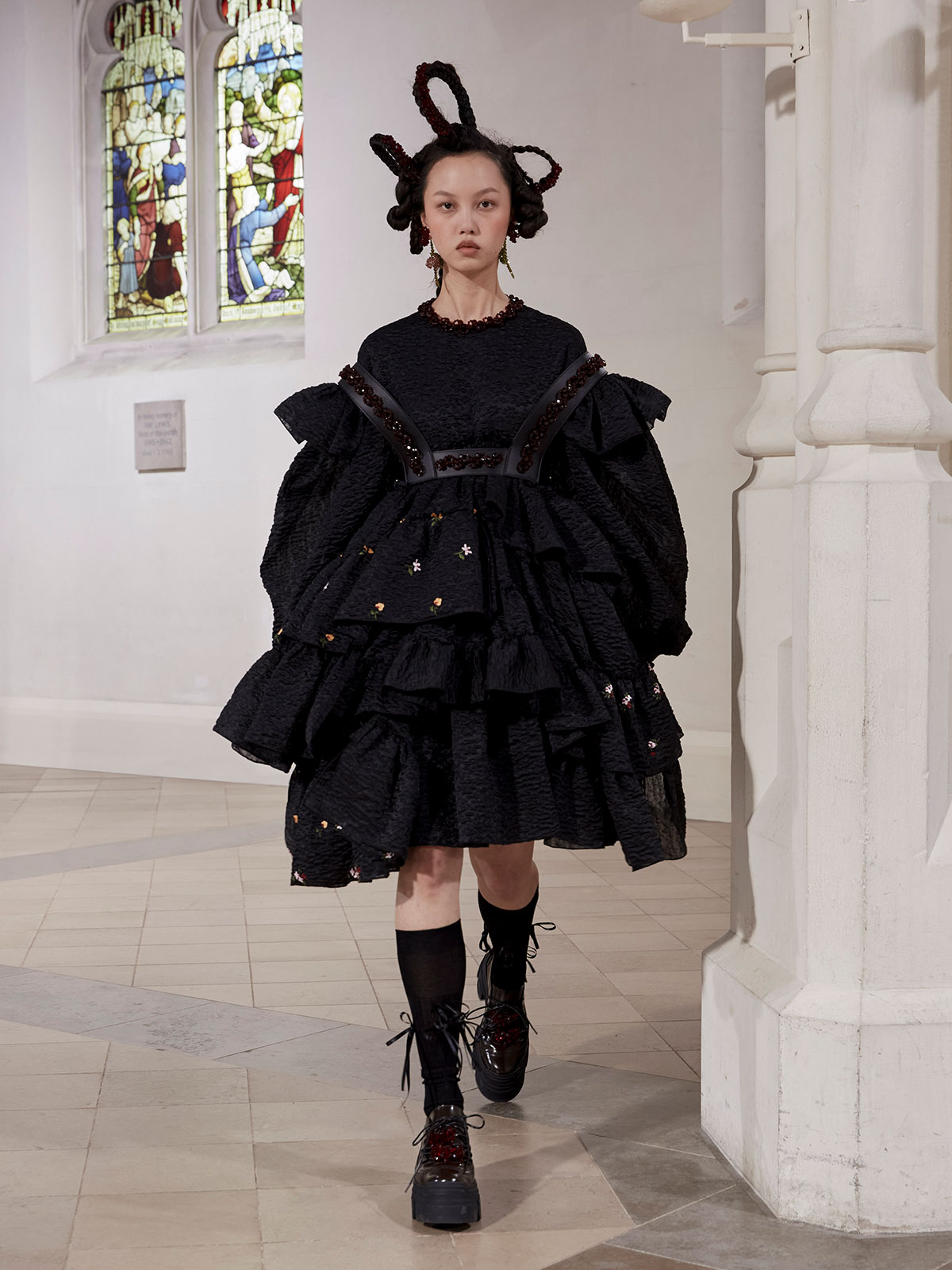 simone-rocha-fall-winter-2021-1