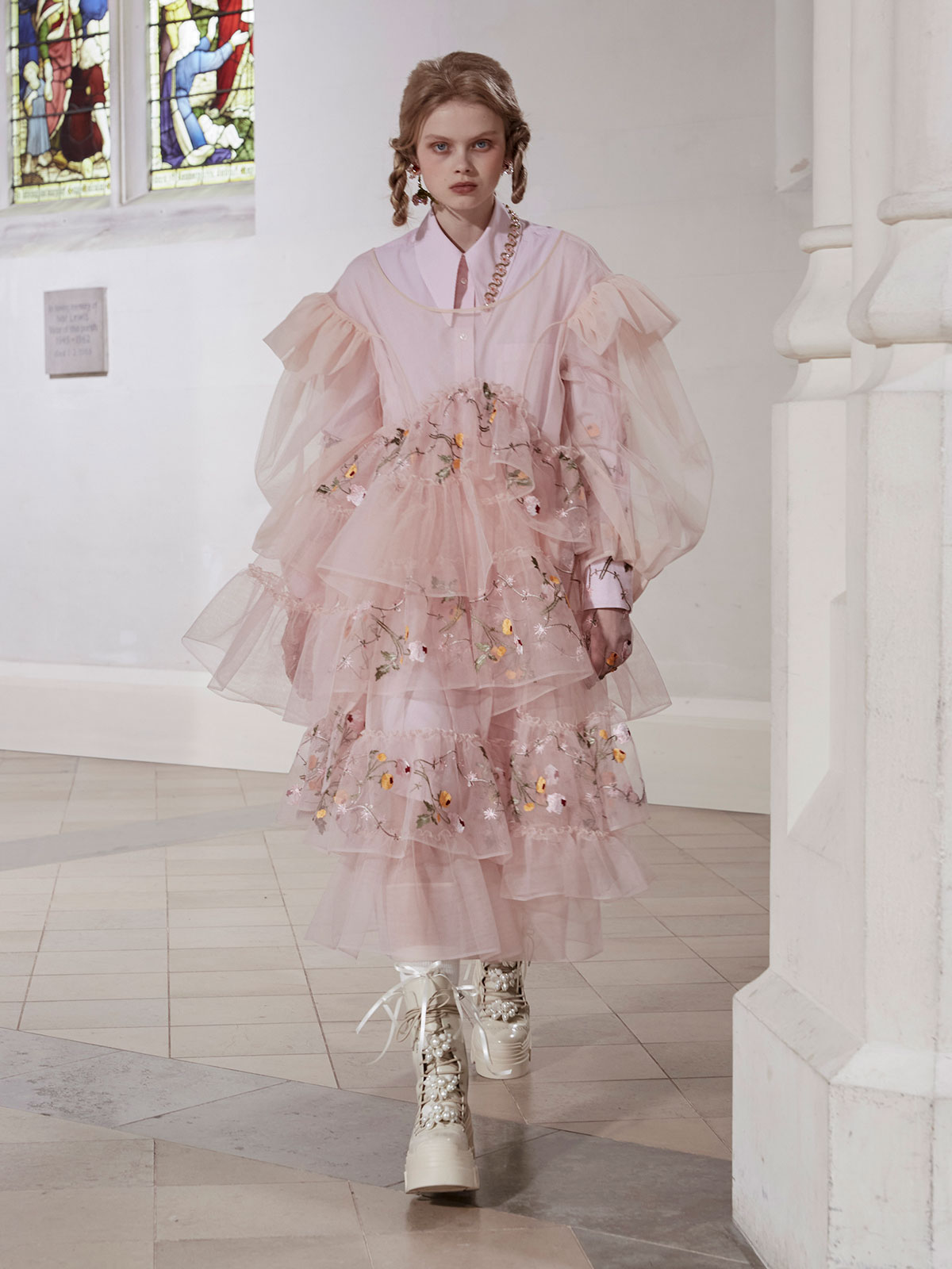 simone-rocha-fall-winter-2021-1