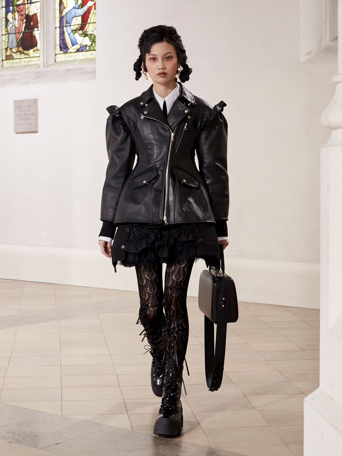 simone-rocha-fall-winter-2021-1