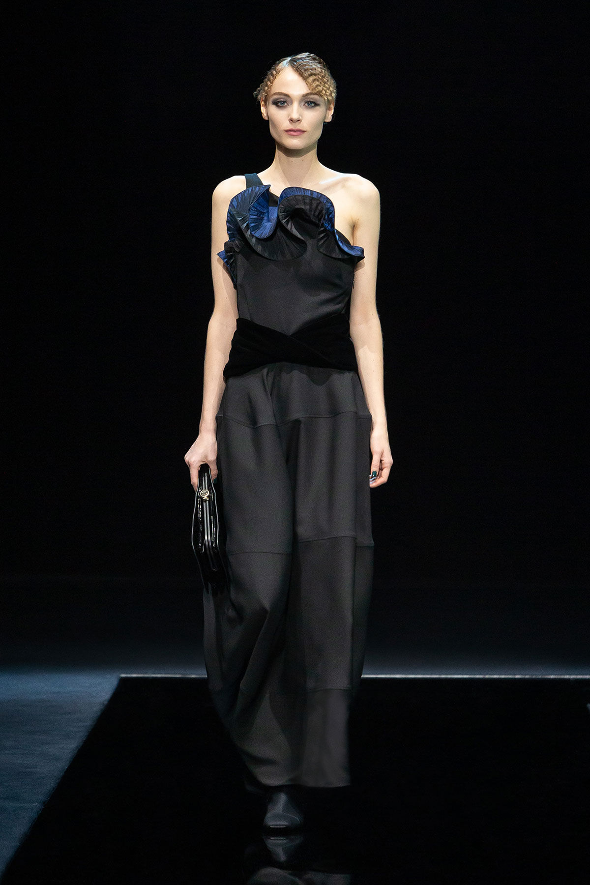 giorgio-armani-fall-winter-2021