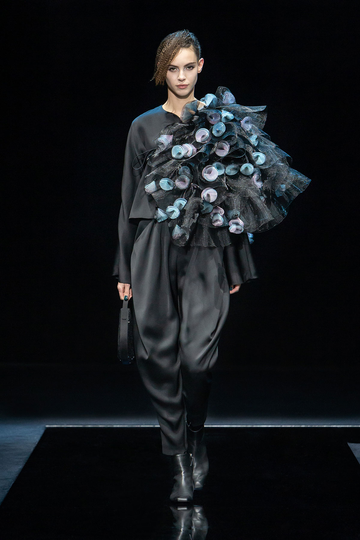 giorgio-armani-fall-winter-2021