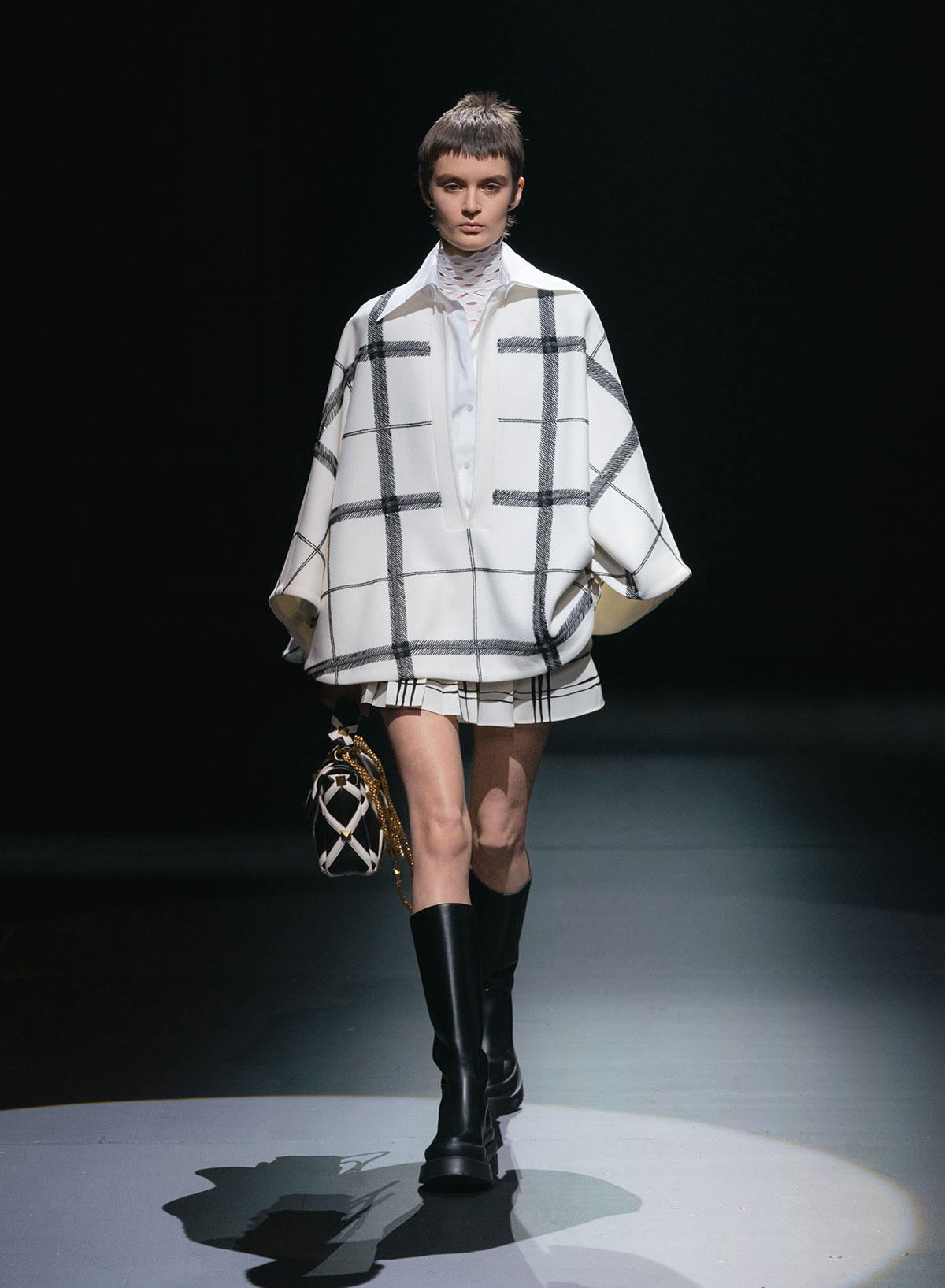 valentino-fall-winter-2021-1