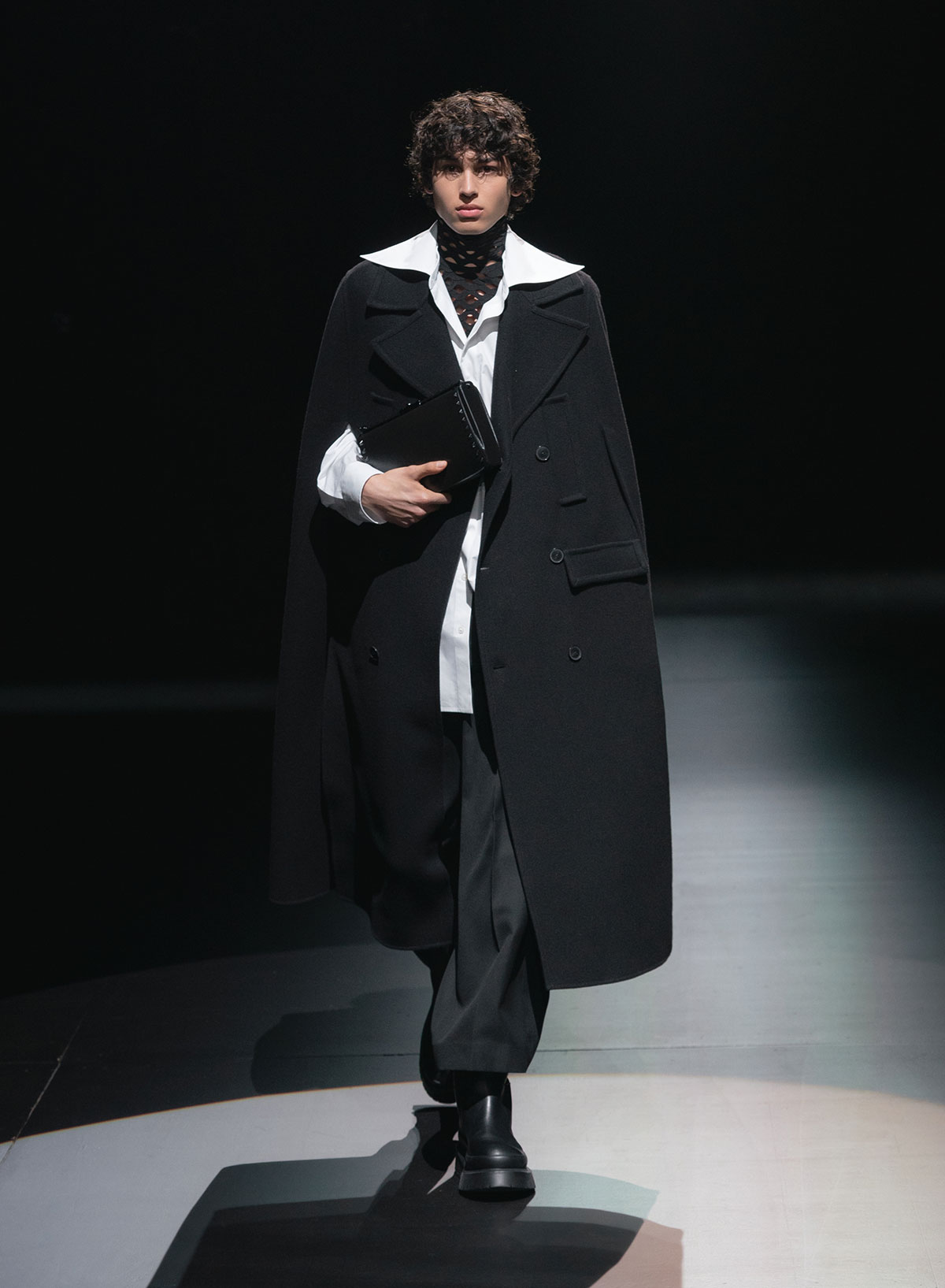 valentino-fall-winter-2021-1
