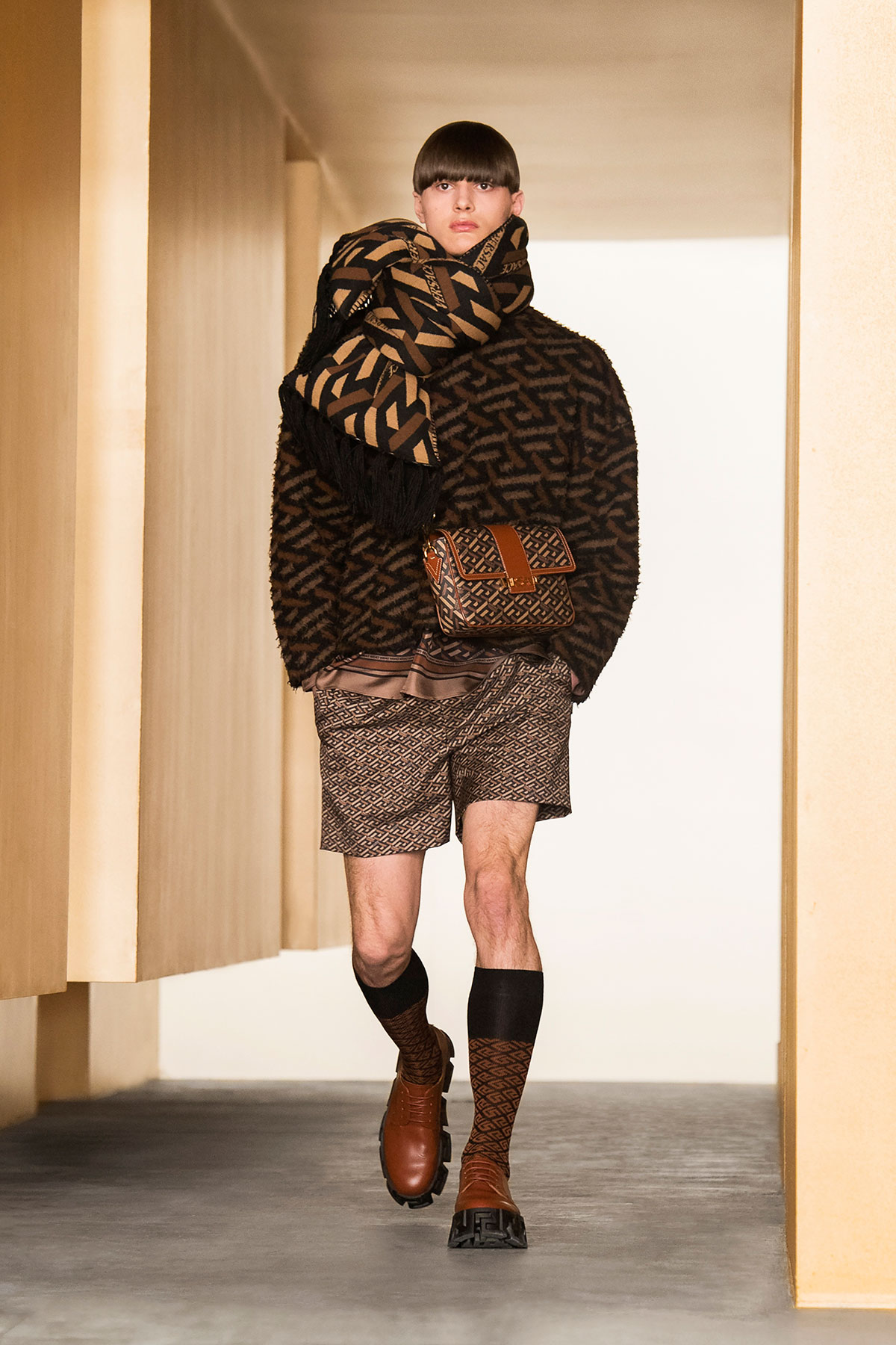versace-fall-winter-2021