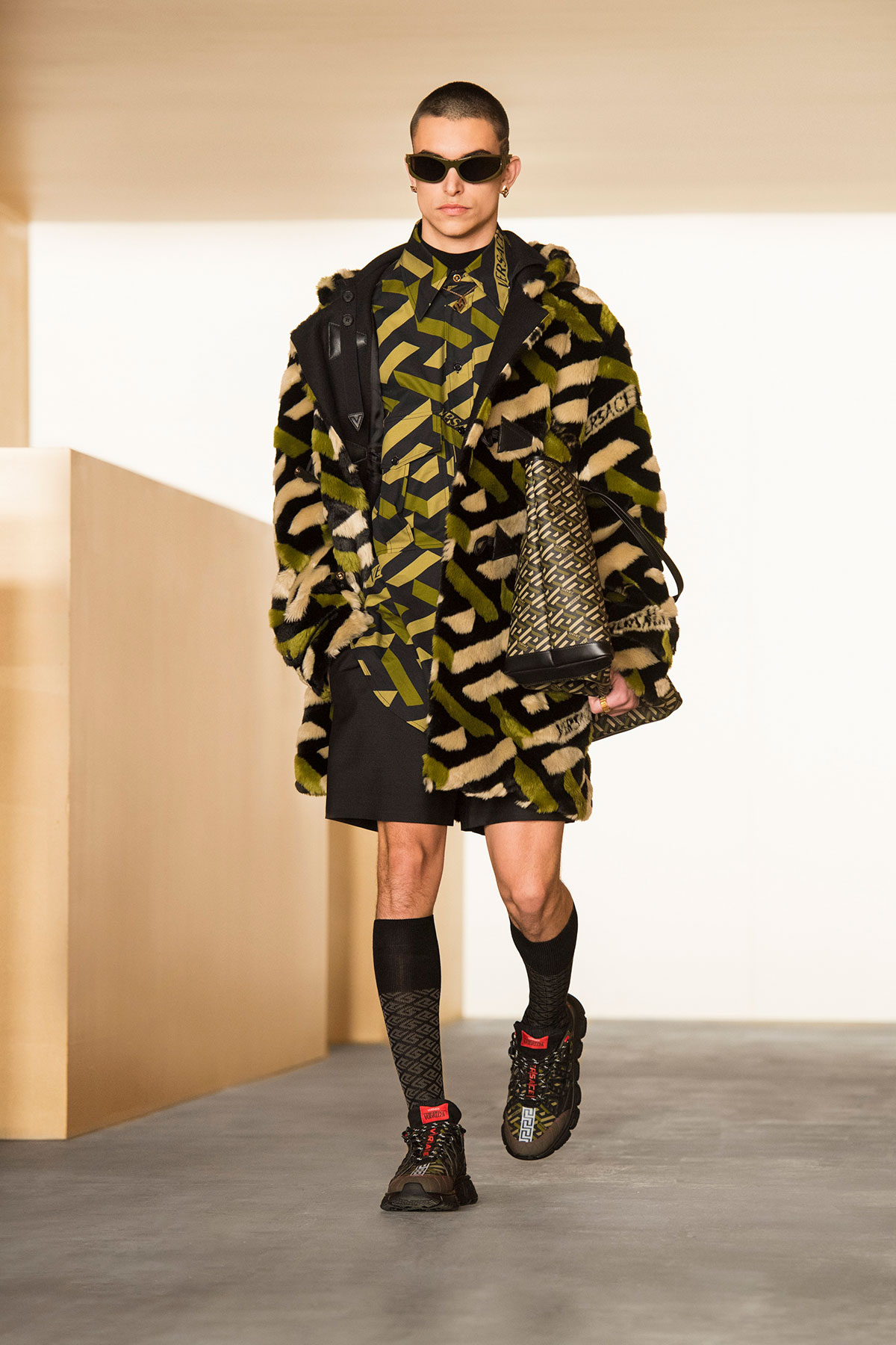 versace-fall-winter-2021