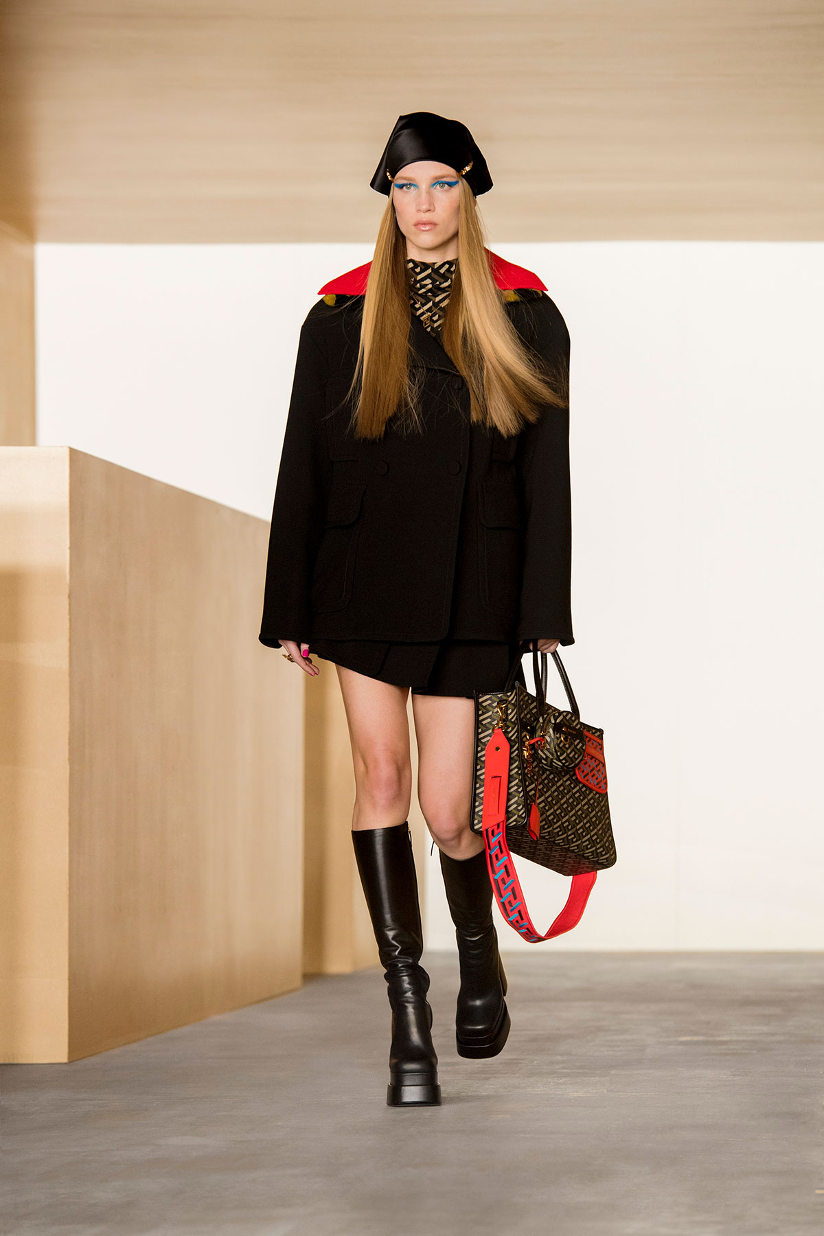 versace-fall-winter-2021