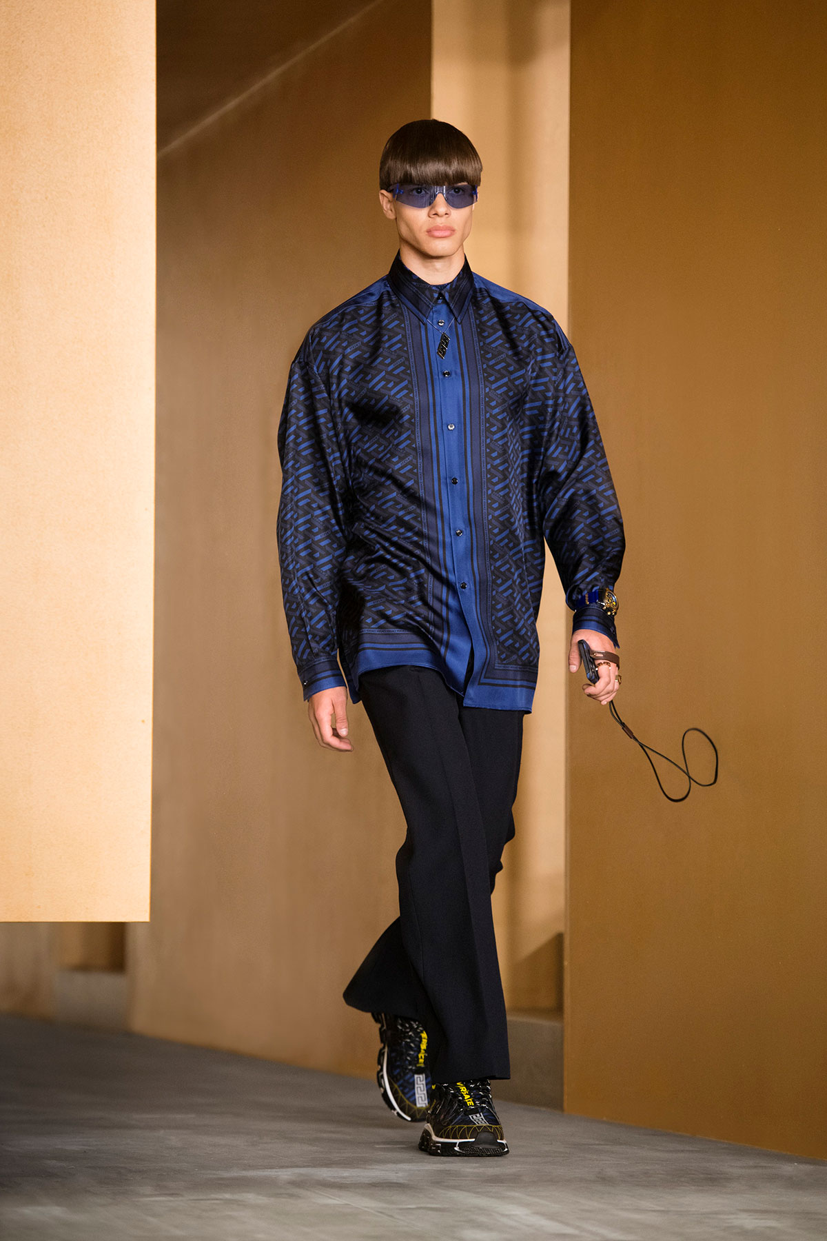 versace-fall-winter-2021