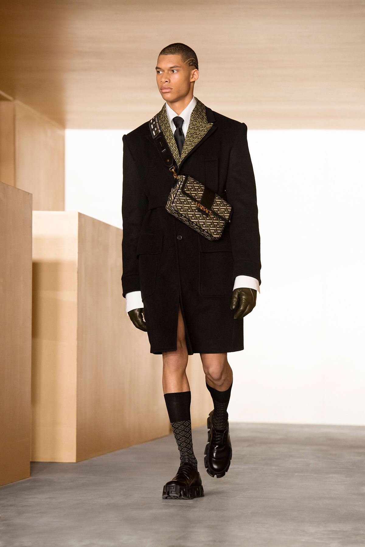 versace-fall-winter-2021