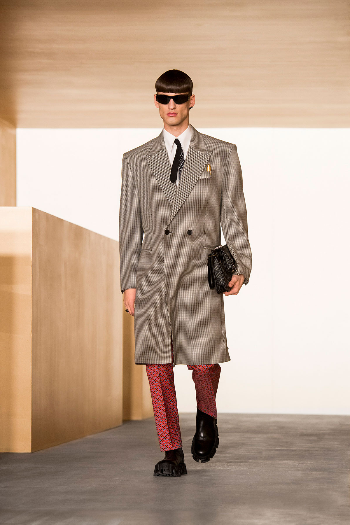 versace-fall-winter-2021