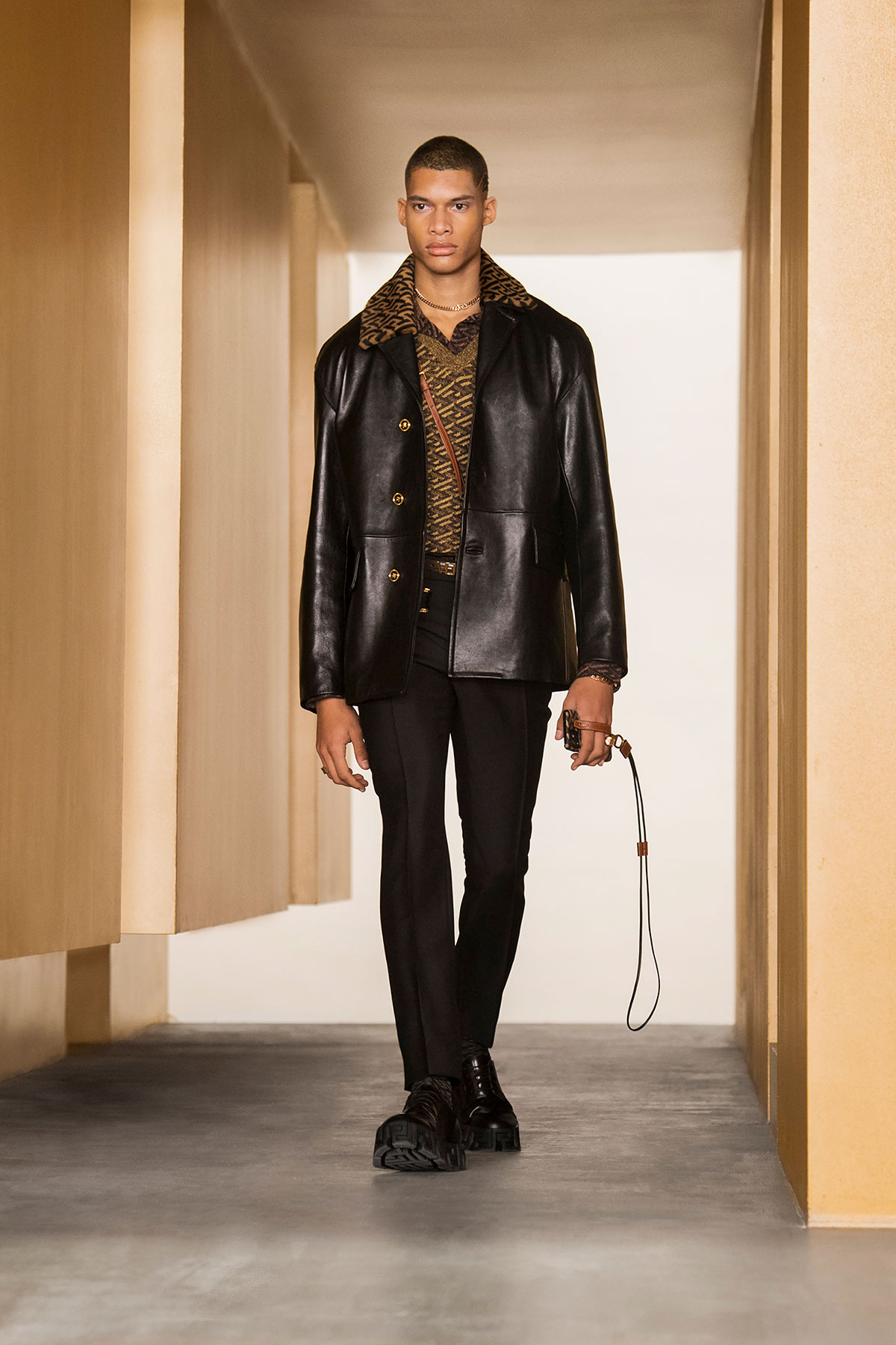 versace-fall-winter-2021
