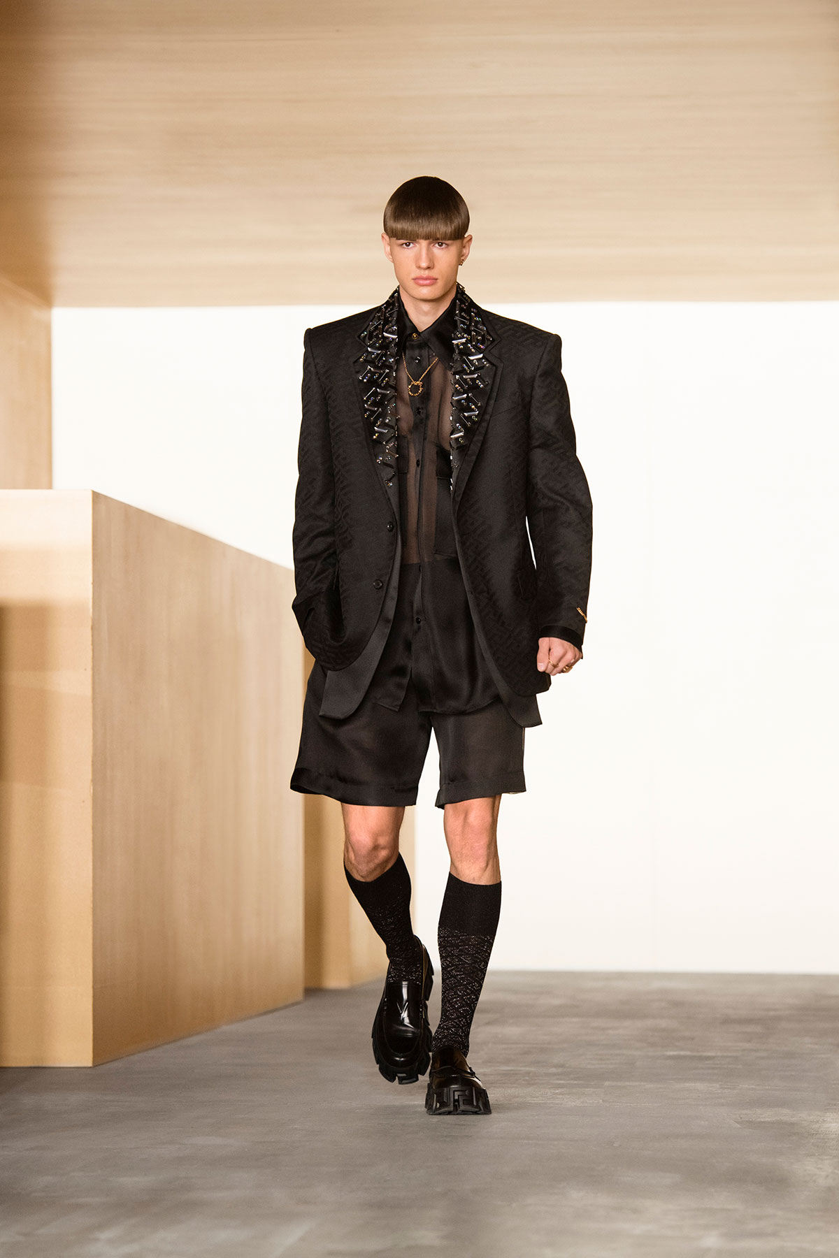 versace-fall-winter-2021
