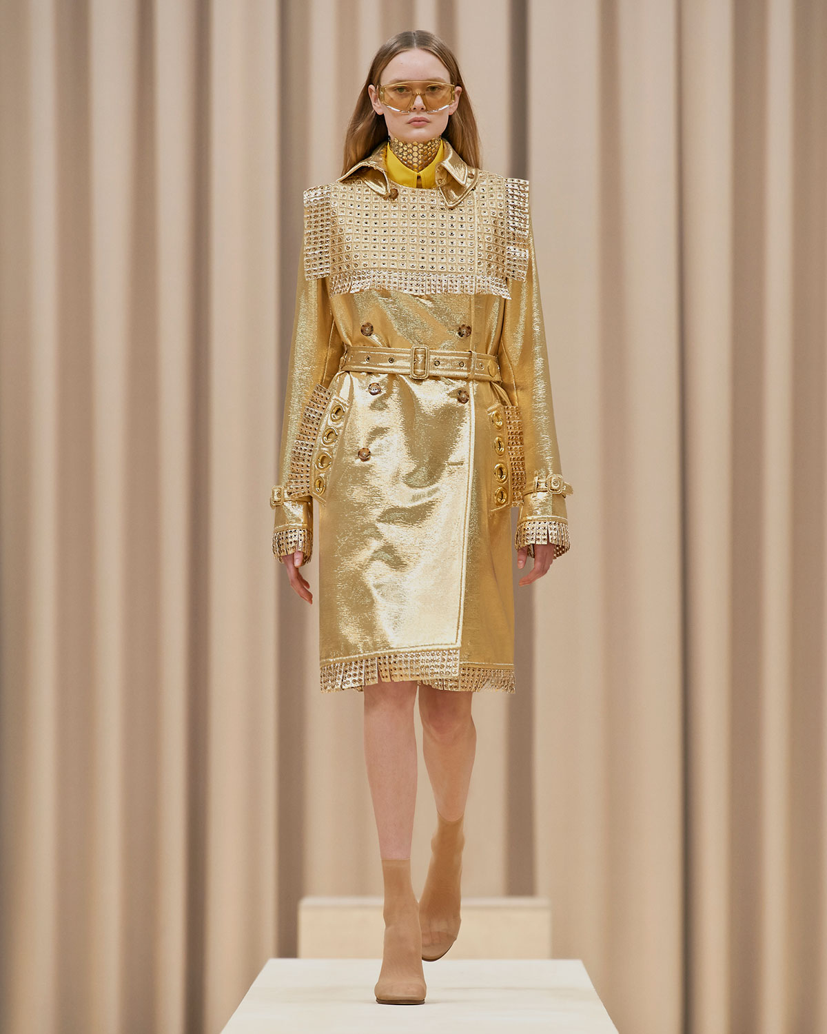 burberry-fall-winter-2021-womenswear