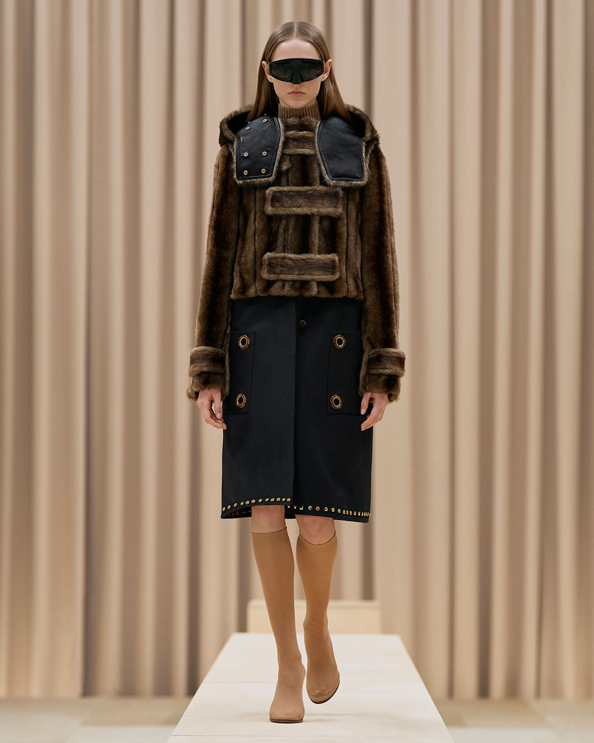 burberry-fall-winter-2021-womenswear