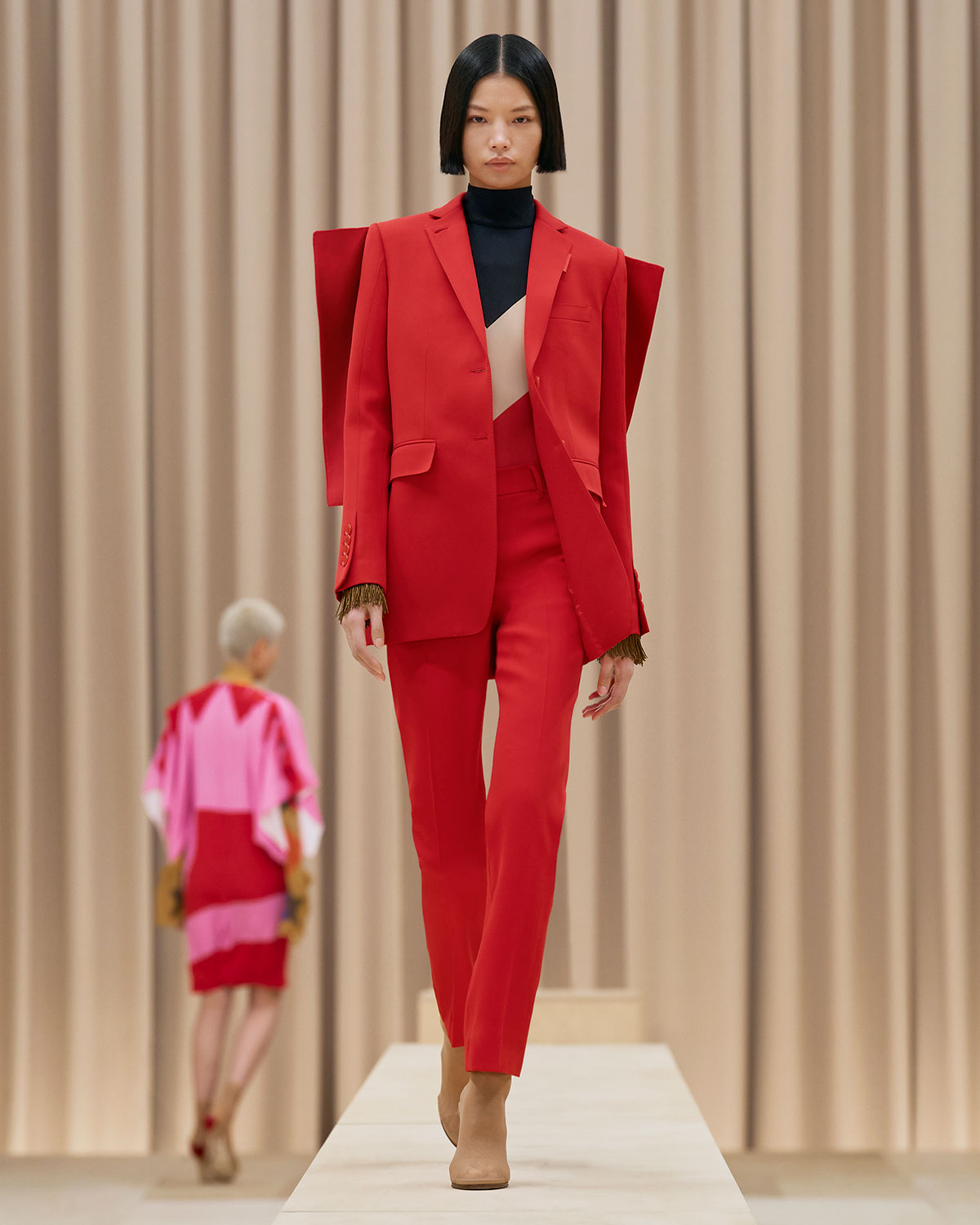 burberry-fall-winter-2021-womenswear