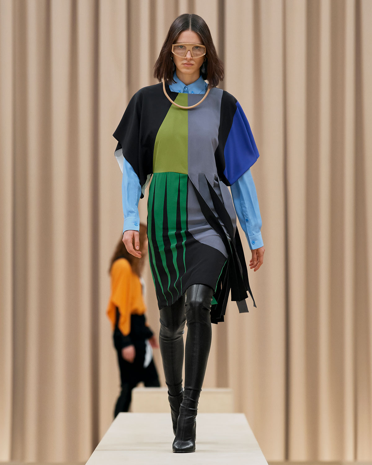 burberry-fall-winter-2021-womenswear