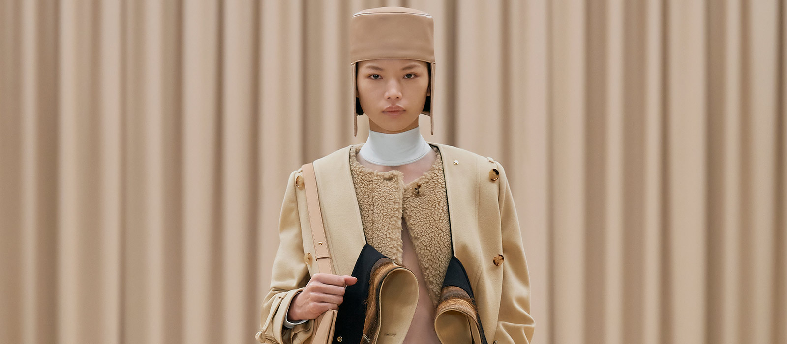 burberry-fall-winter-2021-womenswear