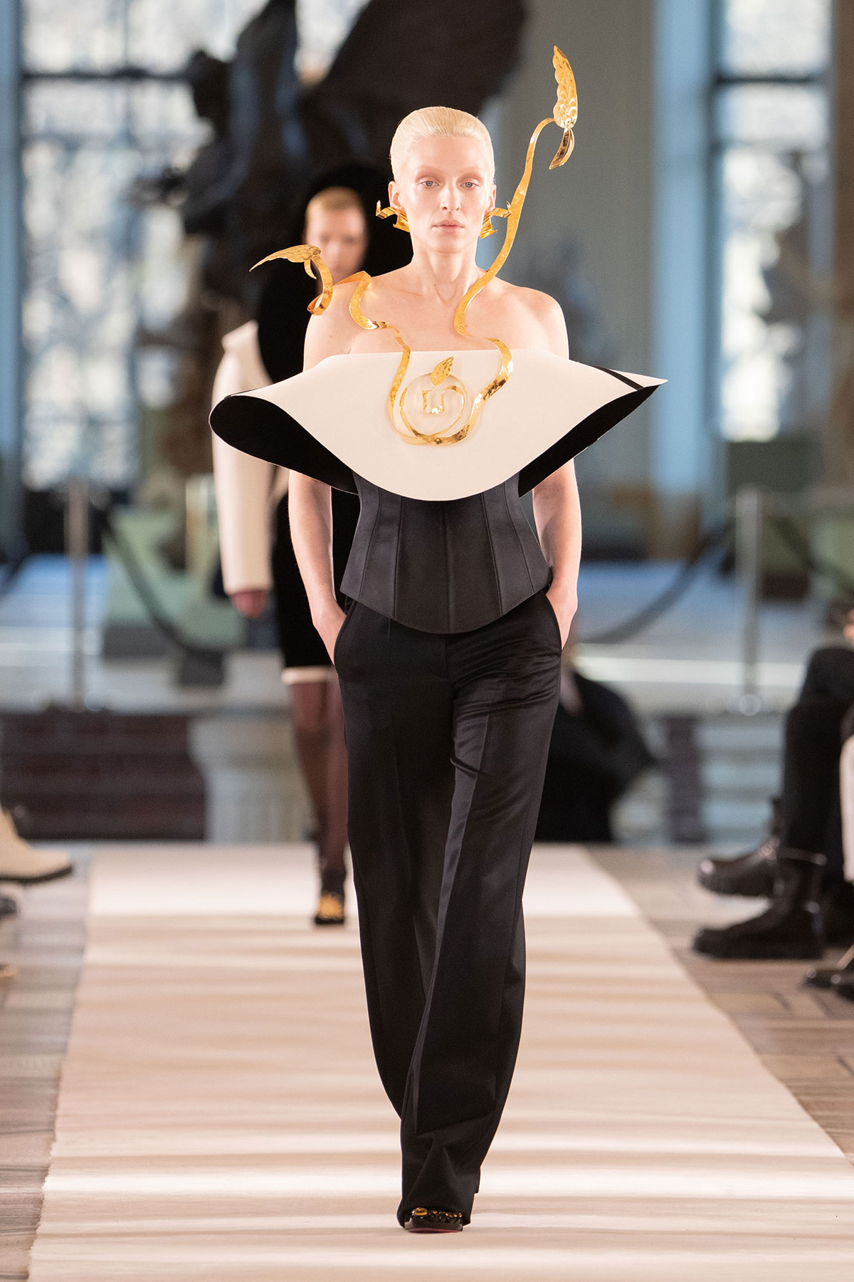 Schiaparelli Haute Couture Spring Summer 2022