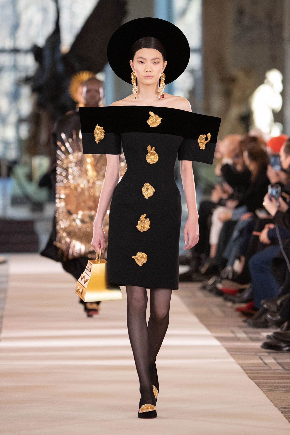 Schiaparelli Haute Couture Spring Summer 2022