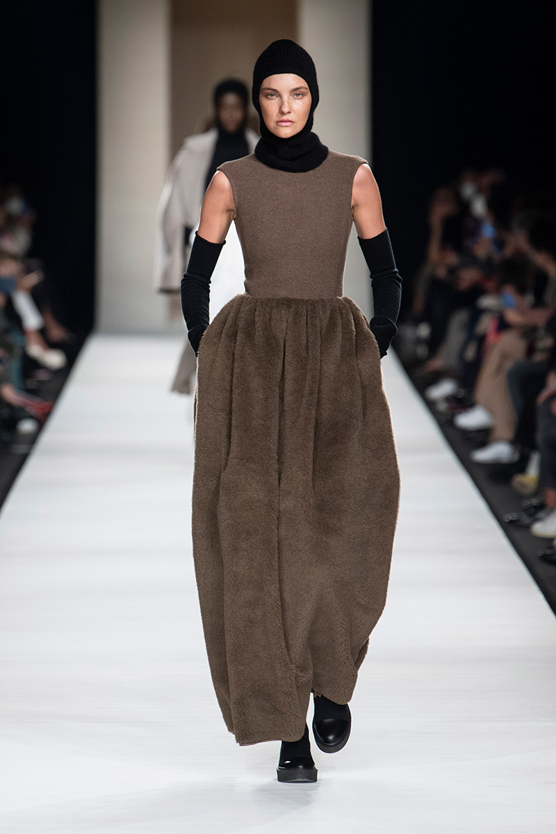 Max Mara Fall Winter 2022 Collection