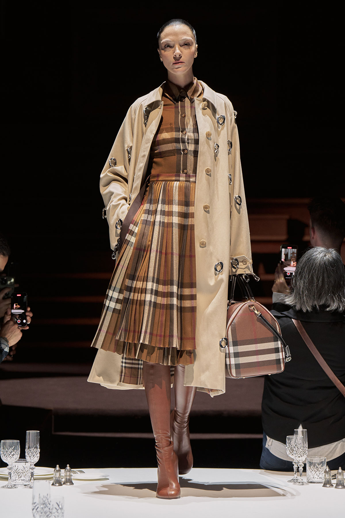 Burberry Fall Winter 2022 Womenswear Collection