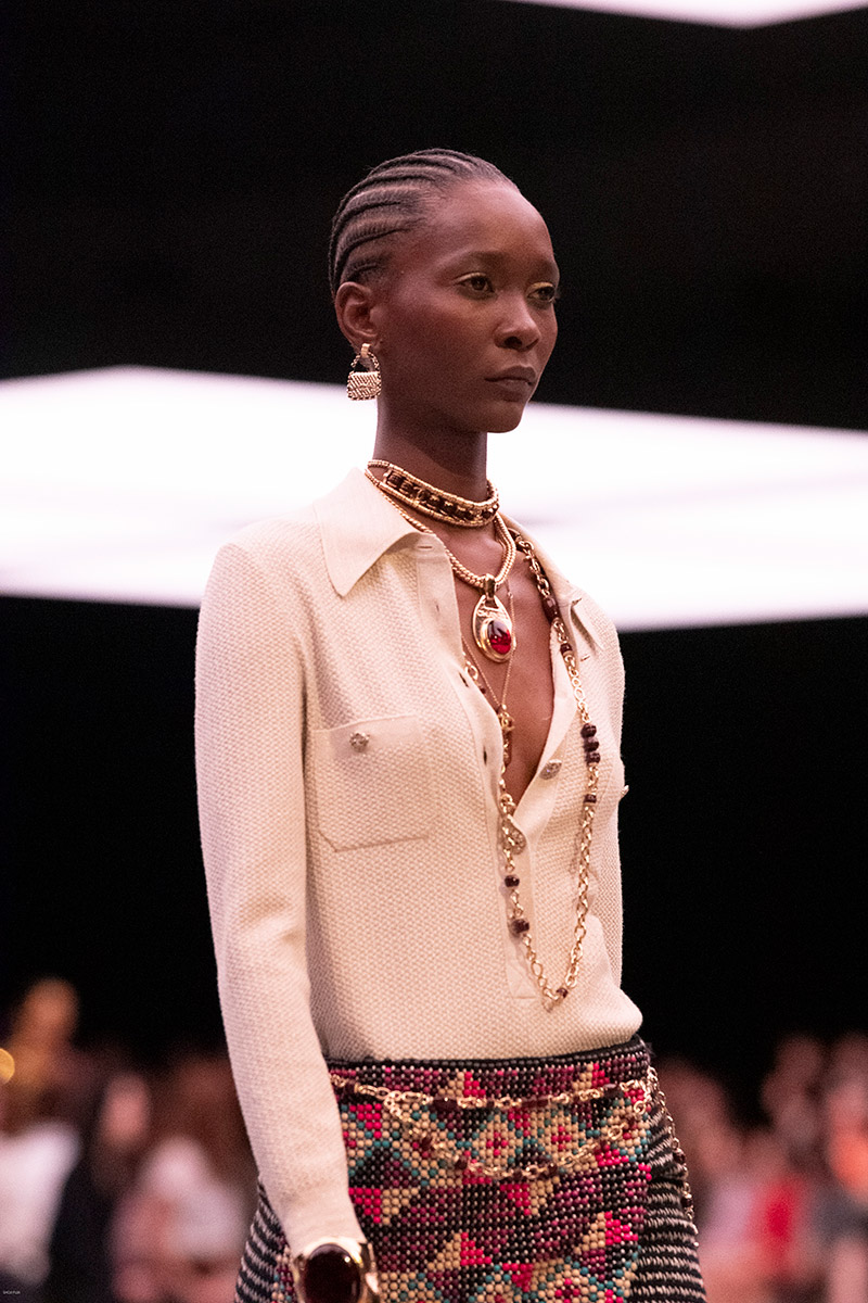CHANEL 2022 2023 Métiers D’art Show