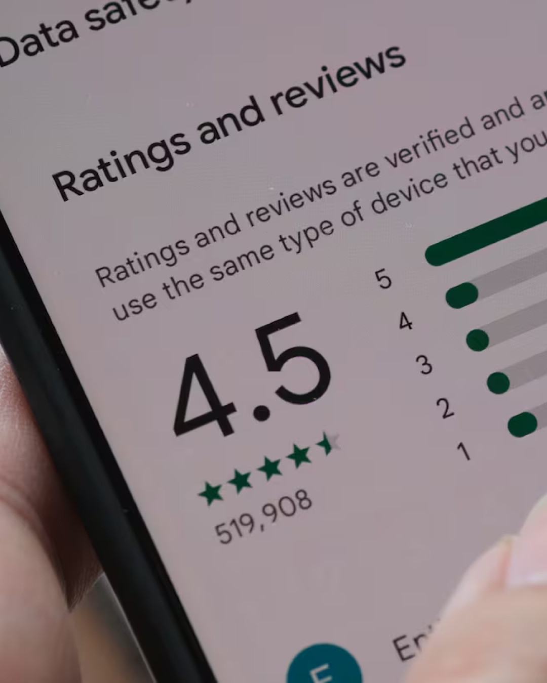 Generative AI Escalates the Crisis of Trust in Online Beauty Reviews