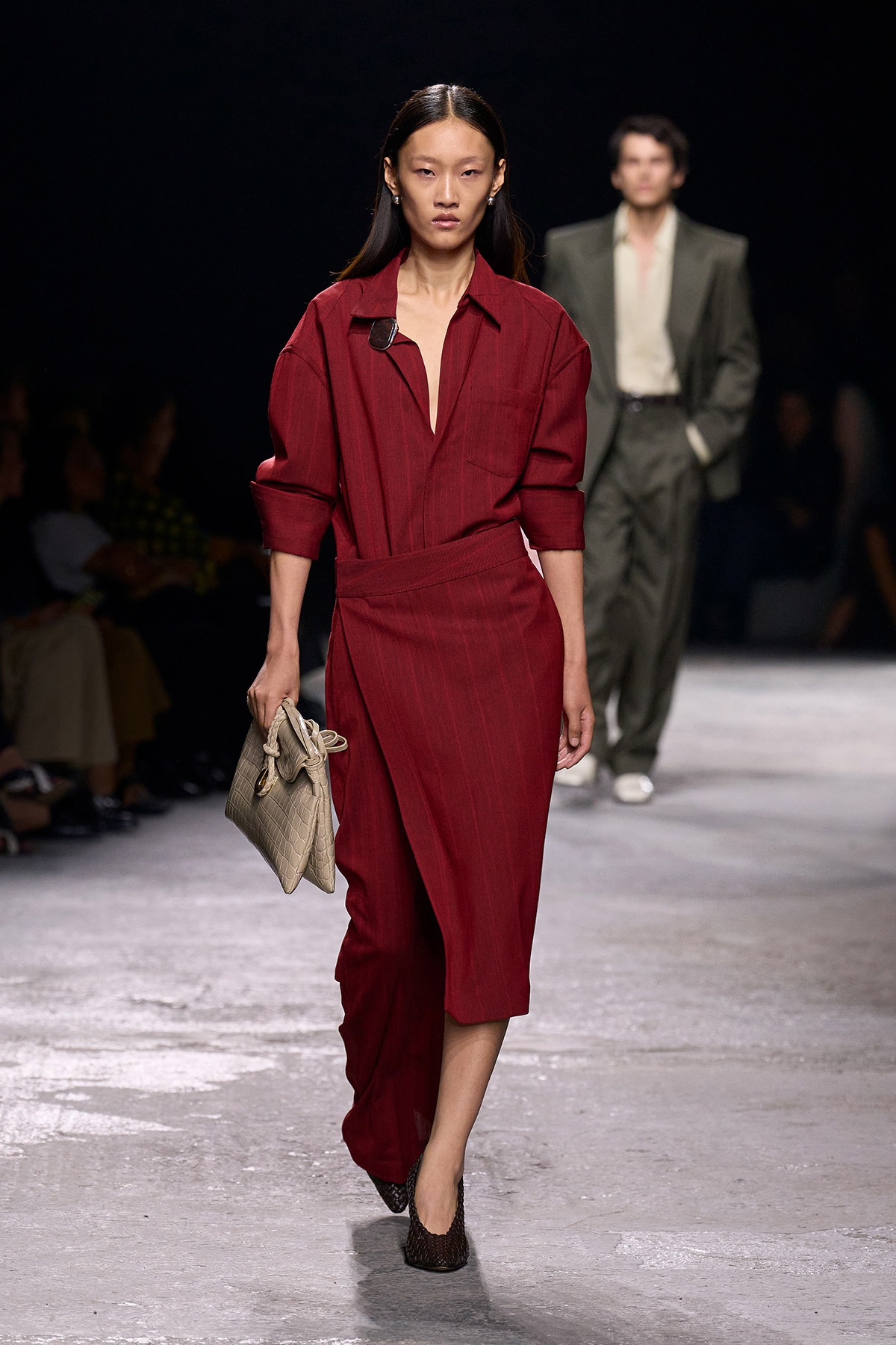 Rediscovering Wonder: Matthieu Blazy's Playful Vision for Bottega Veneta Spring 2025